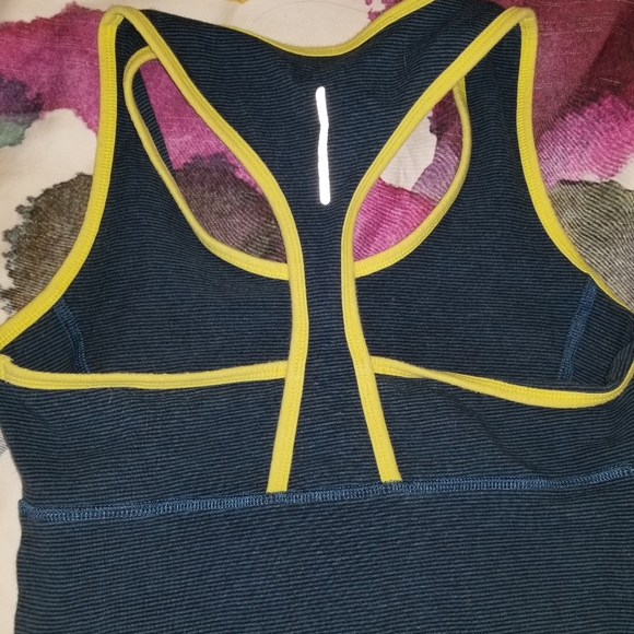 Sports tank - Picture 3 of 5